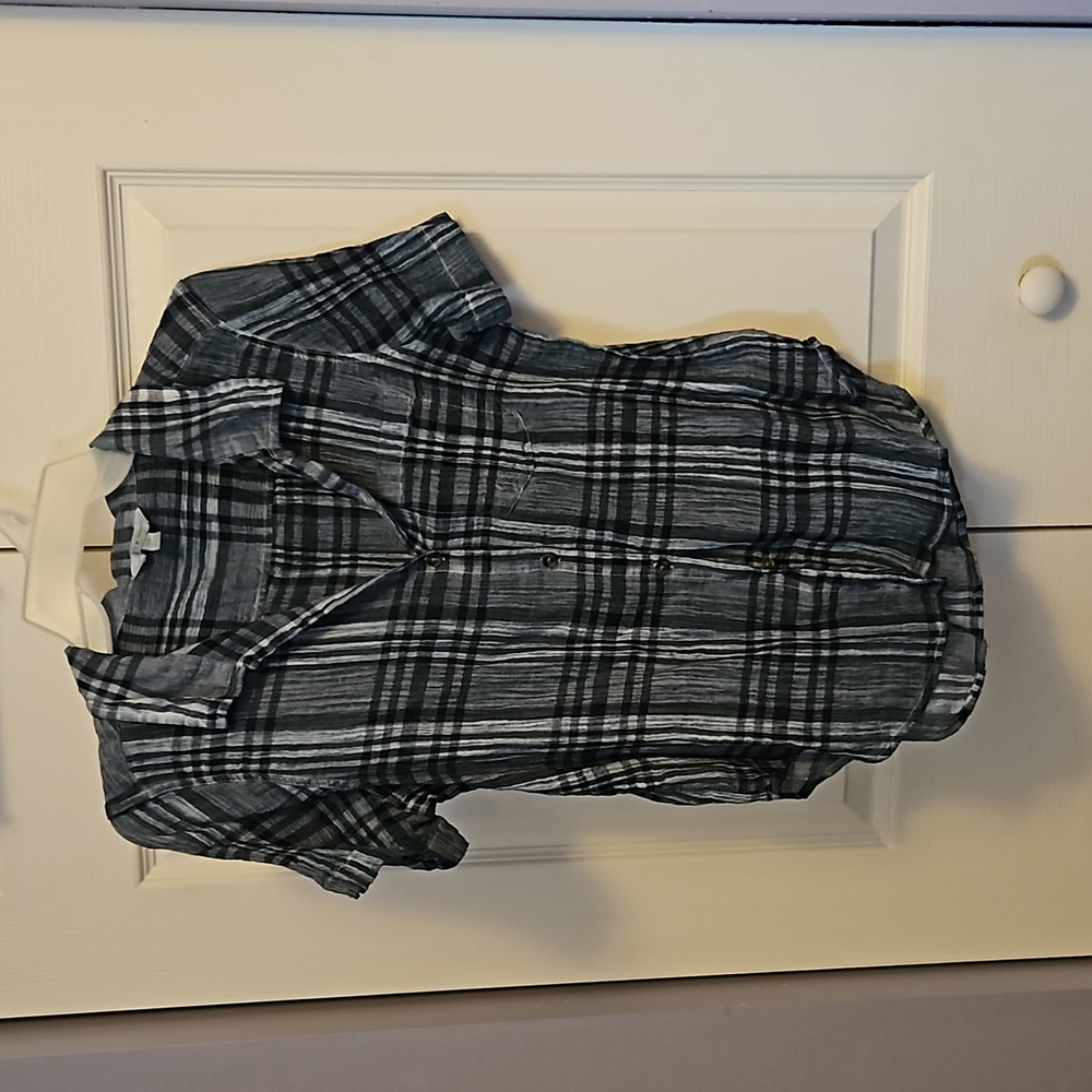 Lucky Brand Greyish Blue Plaid Short sleeve button down Small